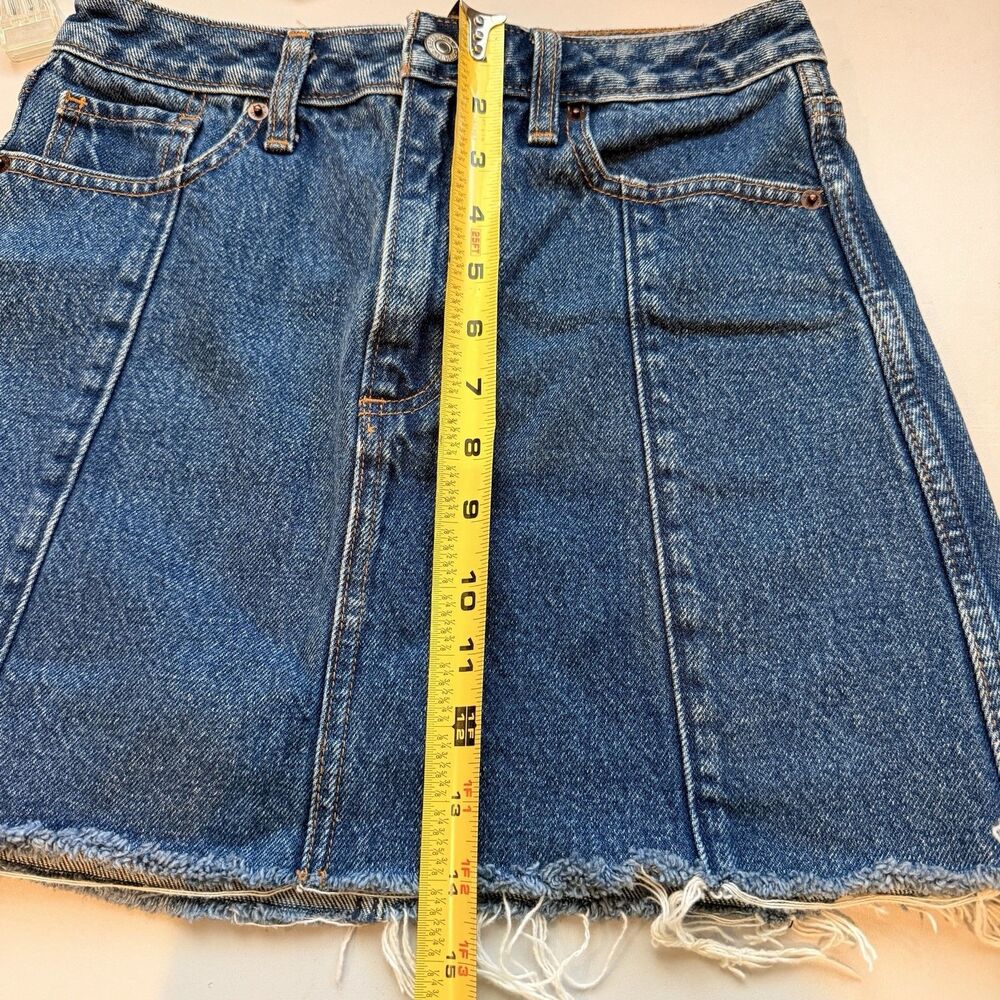 Abercrombie & Fitch Zoe Natural Rise A-Line Denim Mini Skirt Raw Hem 26/2 - Picture 7 of 8